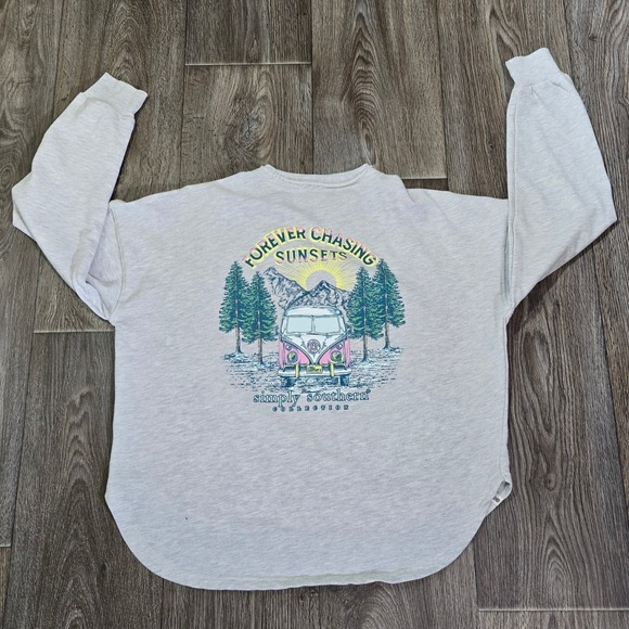 Simply Southern Sweatshirt M Forever Chasing Sunsets Graphic Pullover Top - Picture 1 of 14